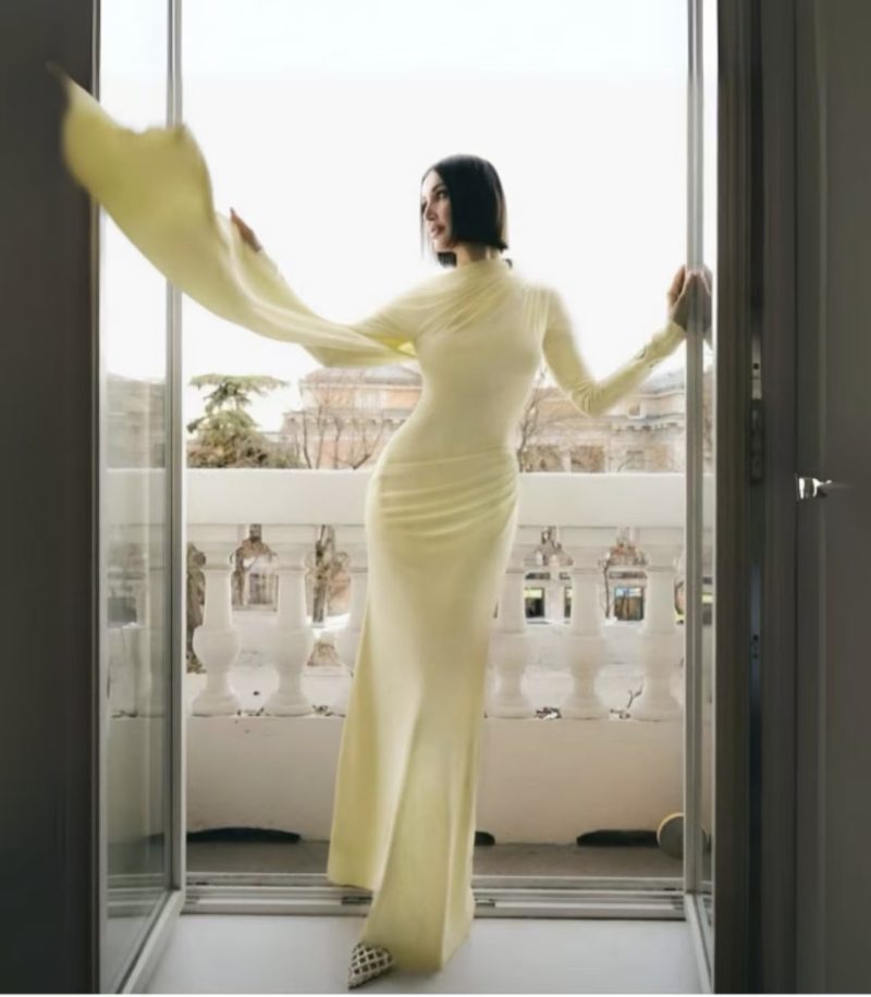 Elegant Pleated Cloak Long Slim Dress for Women - Image 4