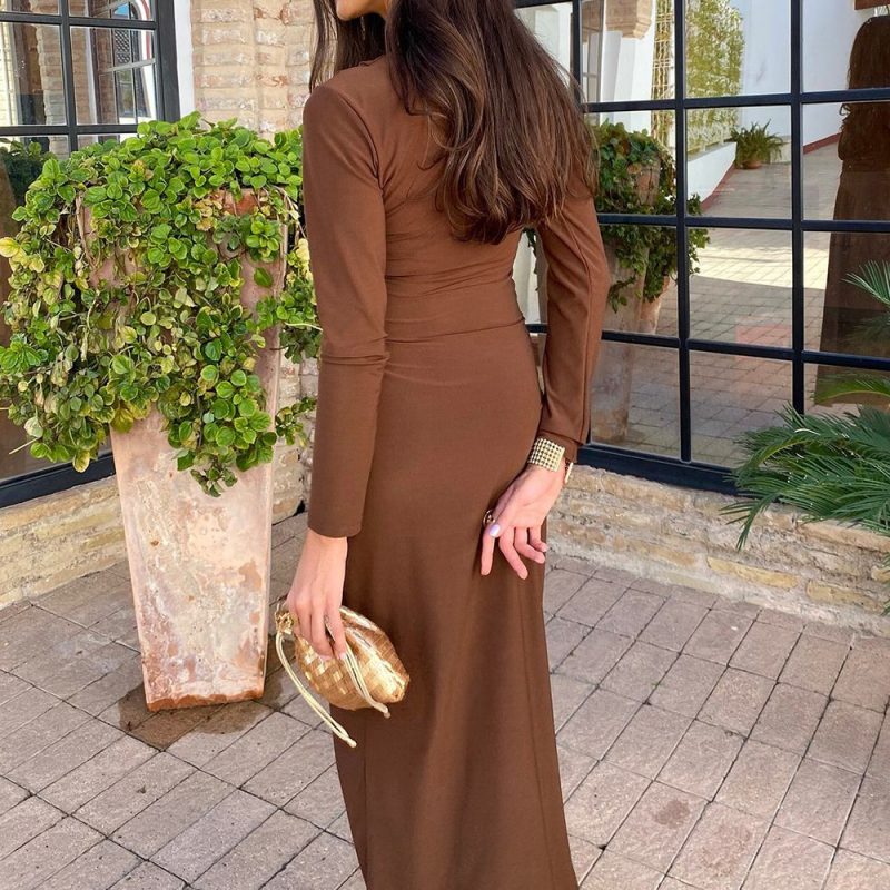 Middle East Long Elegant Pleated Dress - Image 4