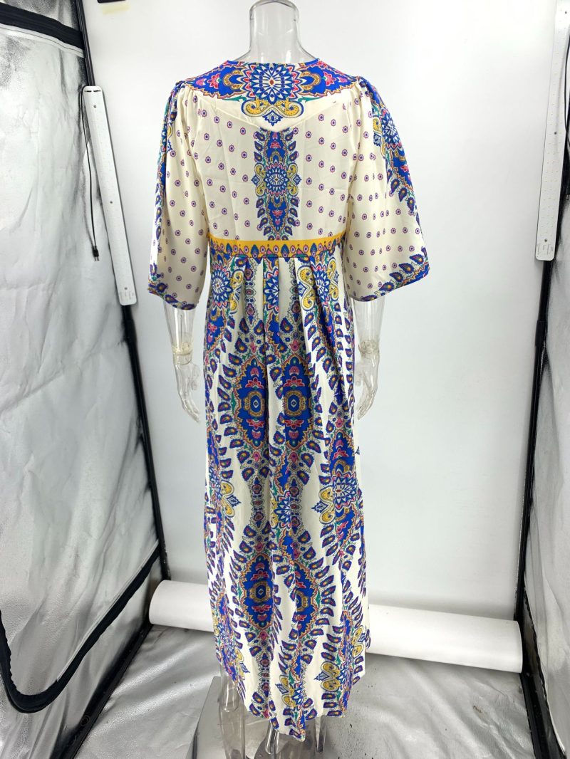 Vibrant Summer Plus Size Printed Maxi Dress - Image 4