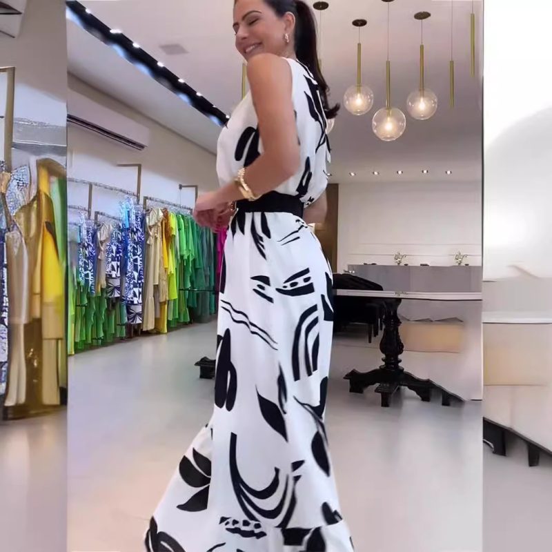 Spring Sleeveless Round Neck Belted Slim Fit Dress - Image 4