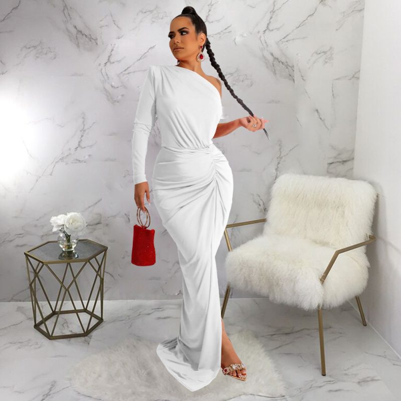 Stylish Solid Color Autumn Oblique Shoulder Maxi Dress