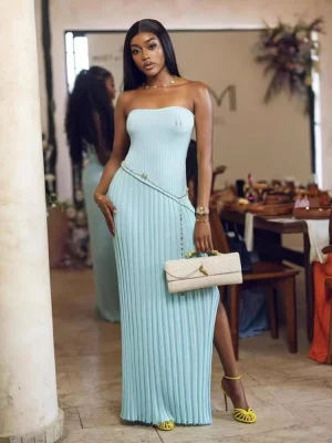 Elegant Blue Pleated Knitted Maxi Dress