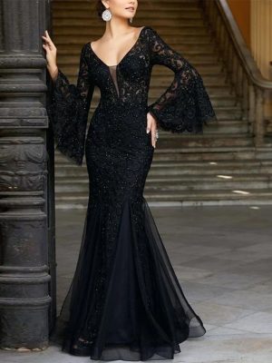 Elegant Black Lace Embroidered Slim Fishtail Dress