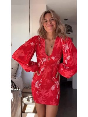 Spring Summer Pleated V-Neck Loose Hip Dress