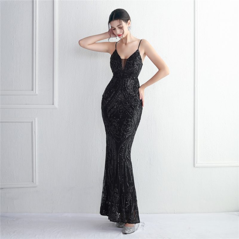 Luxury Three-Dimensional Sequin Floral Cocktail Gown - Image 3
