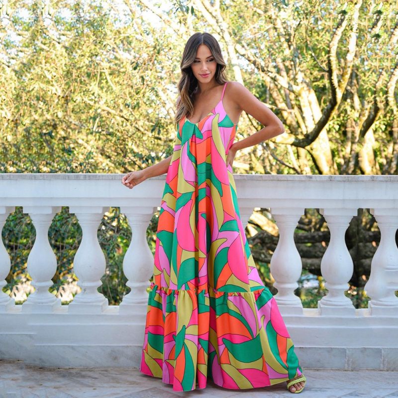 Chic Bohemian Strap Maxi Dress with Floral Print