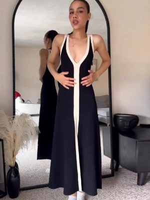 Women’s Black Knitted Spaghetti Strap V-Neck Dress