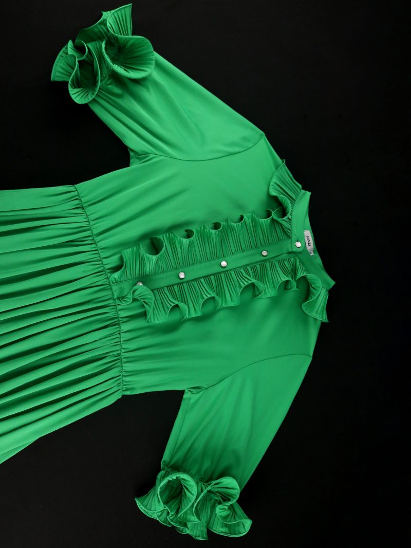 Elegant Pleated Lantern Sleeve Belted Evening Dress - Image 3