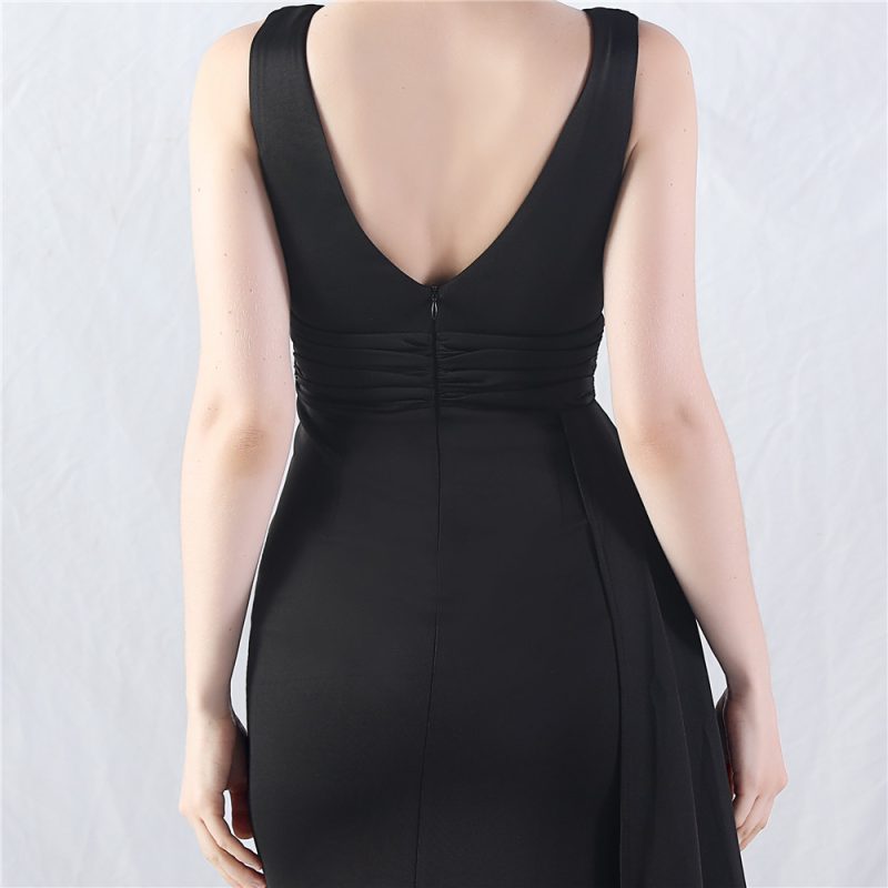 Elegant Satin Evening Dress with Pleated Detailing - Image 2