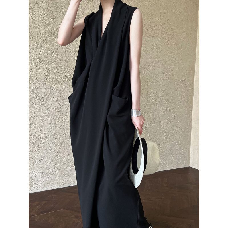 Elegant V-Neck Sleeveless Asymmetric Long Waist Dress - Image 4