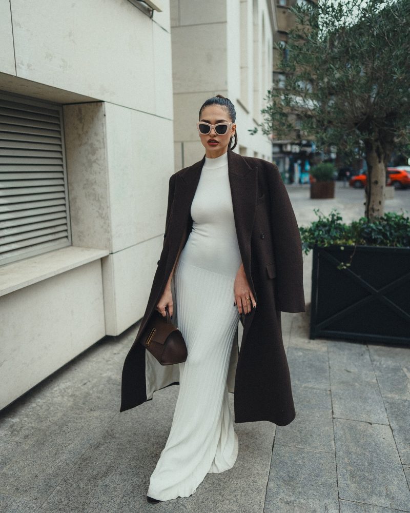 Sleeveless Knitted Pleated Solid Color Maxi Dress - Image 4