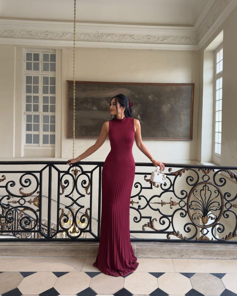 Sleeveless Knitted Pleated Solid Color Maxi Dress - Image 2