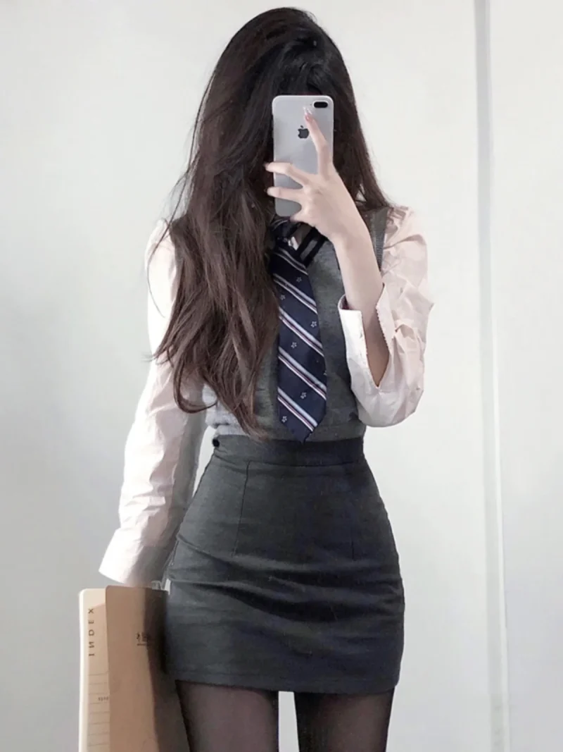 American College 4-Piece Set Women Shirt Vest Skirt - Image 3