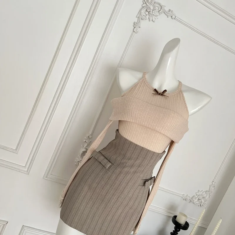 Elegant White Off-Shoulder Slim Fit Knit Set - Image 3