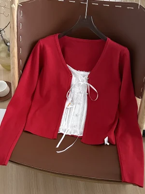 Women’s Gold Button Knit Cropped Cardigan Top