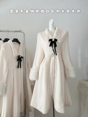 Elegant Turn-Down Collar Long Wool Coat