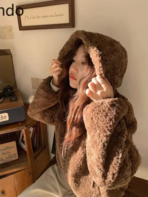 Women's Short Hooded Fur Jacket Soft Warm Winter Coat