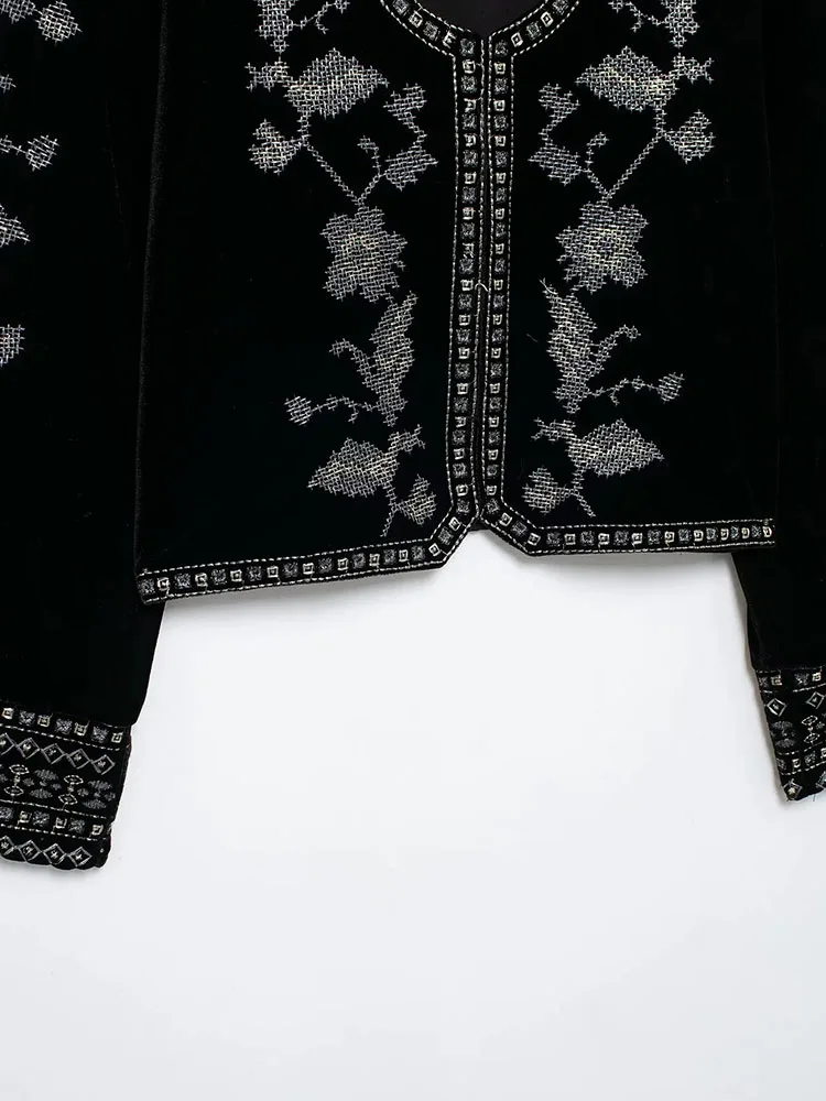 2025 Autumn Vintage O-Neck Embroidered Velvet Coat - Image 4