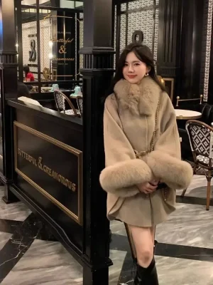 French Elegant Fur Collar Wool Blend Coat for Women Winter