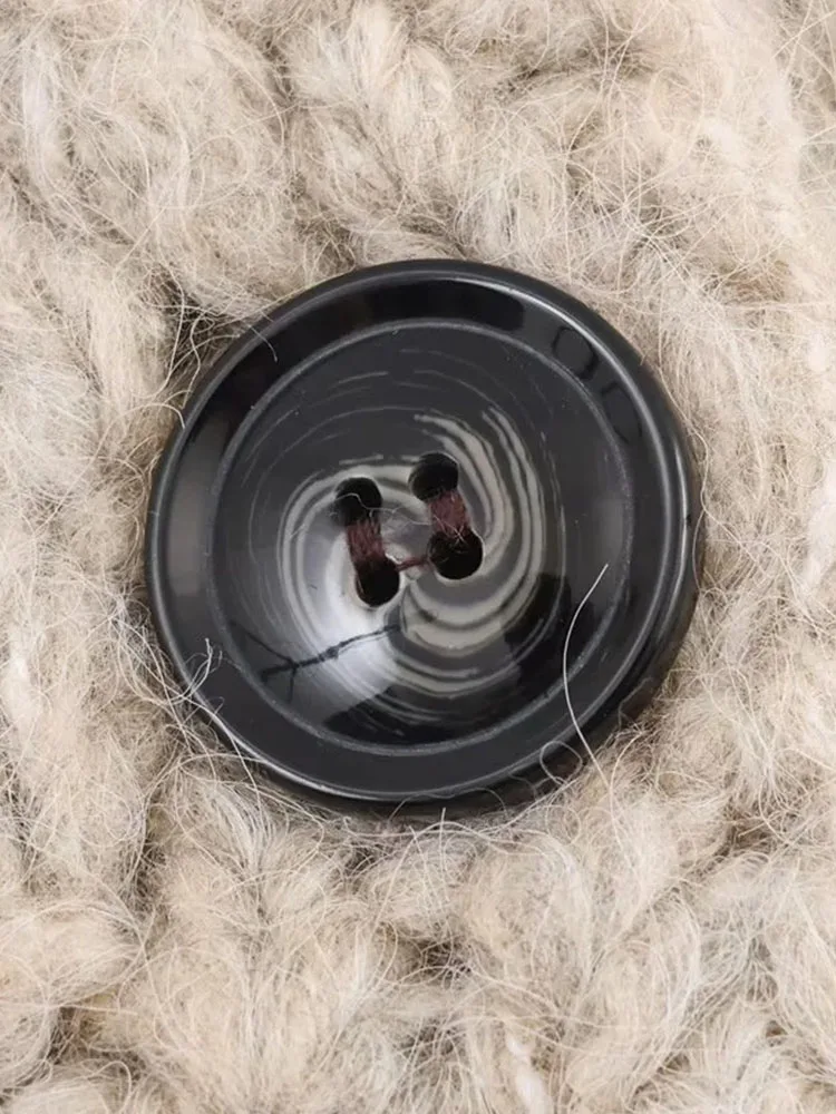 2025 Autumn Hollow-Out Cropped Knit Sweater - Image 6