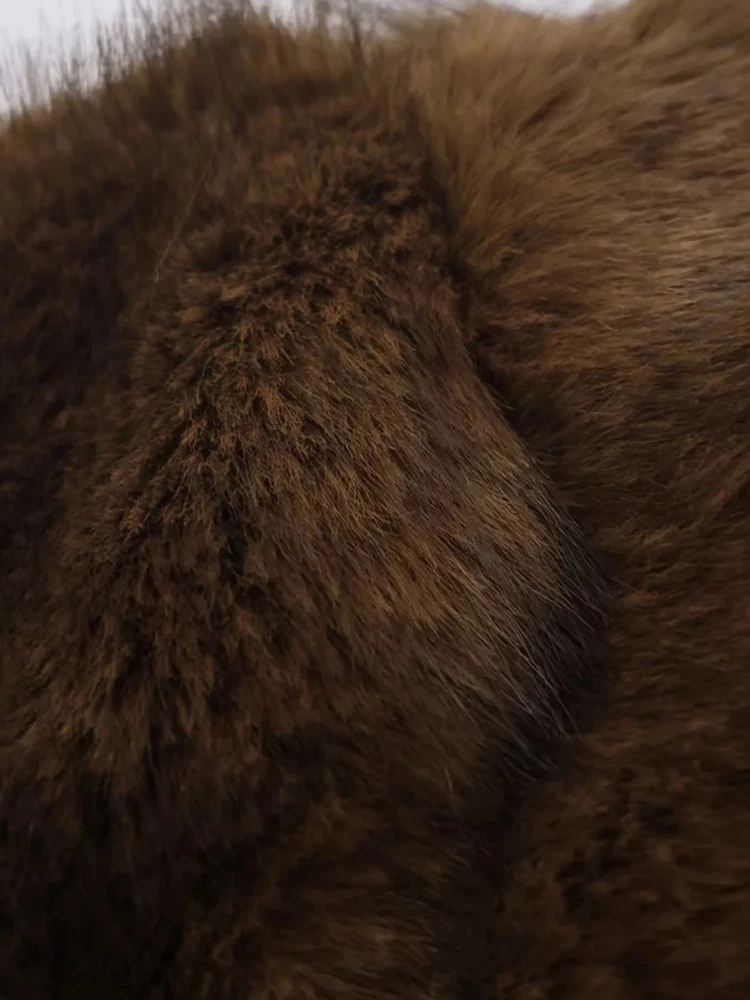 Women’s Cropped Faux Fur Coat - Image 4