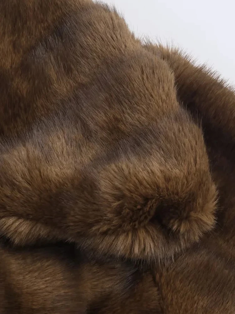 Women’s Cropped Faux Fur Coat - Image 6