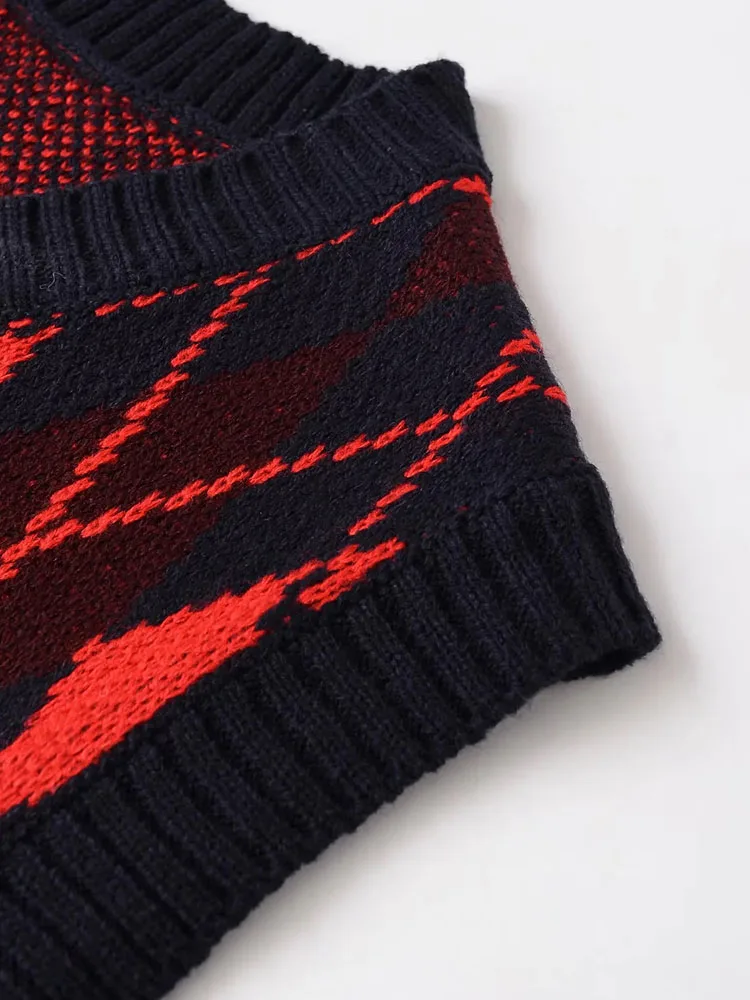 Women’s Color-Blocked Diamond Pattern Vest - Image 3