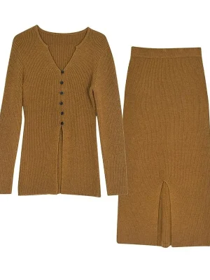 Slim Fit Two-Piece Knit Outfit