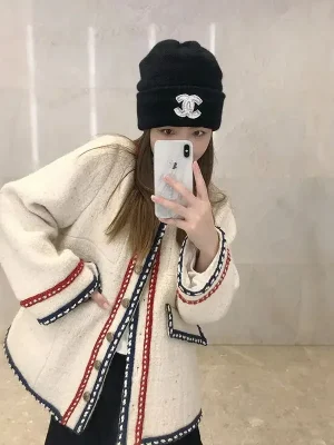 Elegant Color-Collision Tweed Jacket