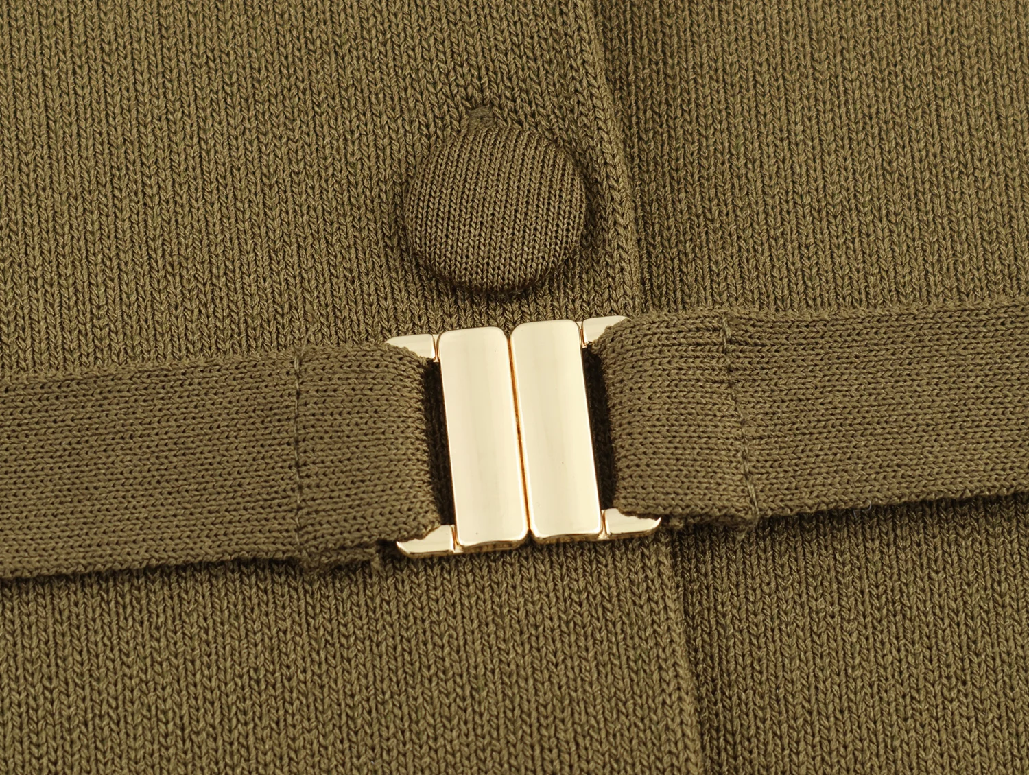 Women’s 2025 Sweet Cardigan & Slim MIDI Skirt Set - Image 4