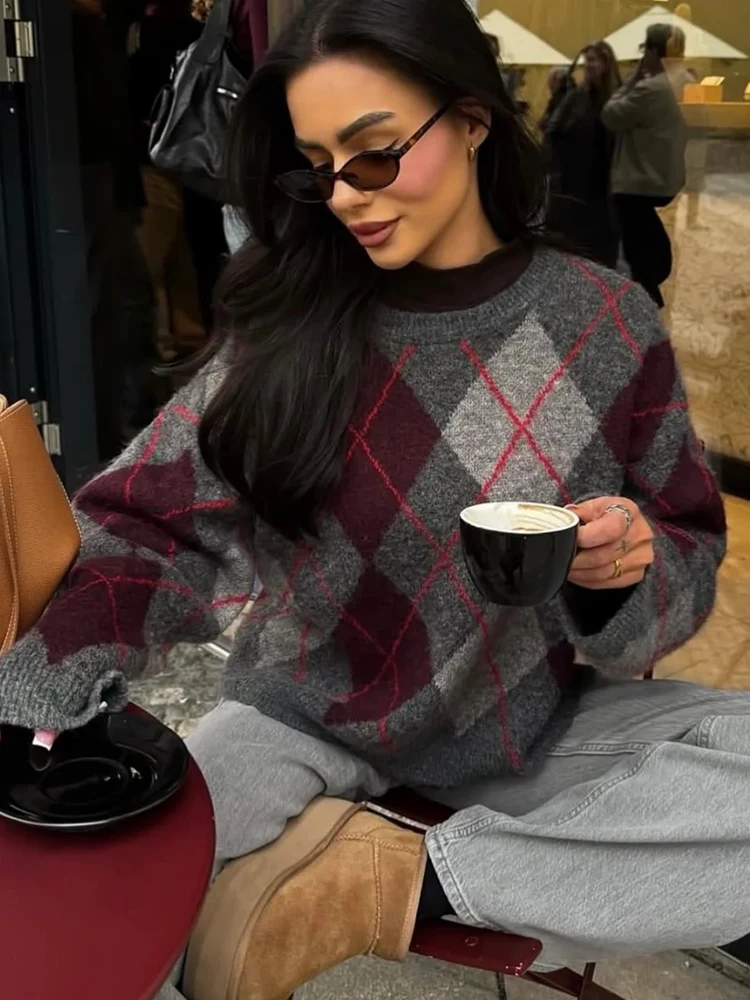 Women’s Loose Fit Round-Neck Sweater - Image 2