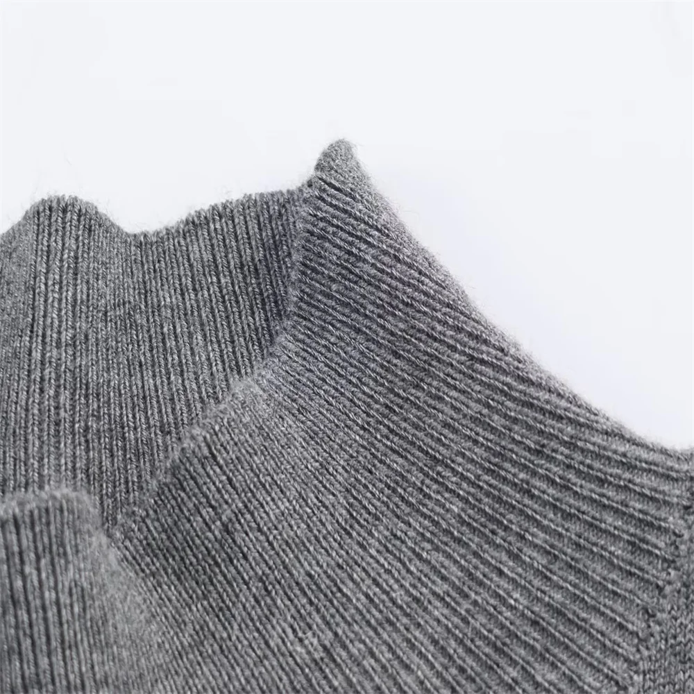 Women's Commuter Style Long Sleeve Knit Top - Image 3