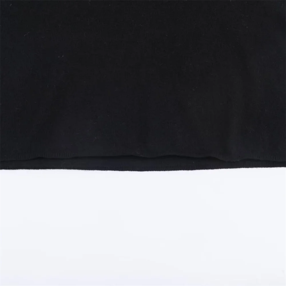 Women’s V-Neck Lace Patchwork Sweater - Image 6