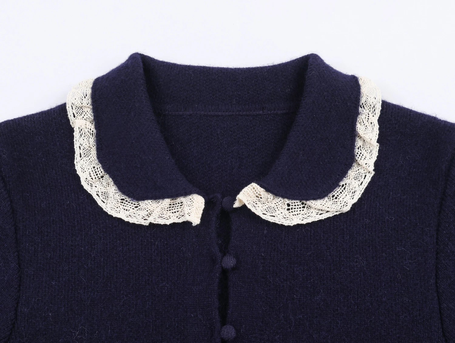 2025 Winter French Retro Lace Trim Knit Cardigan - Image 3