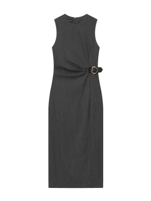 European-Style Sleeveless Striped Buckle Dress