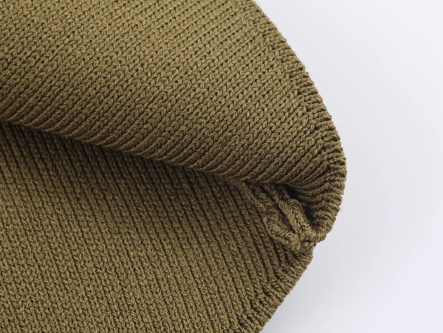 Women’s 2025 Sweet Cardigan & Slim MIDI Skirt Set - Image 6