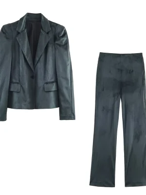 Chic Velvet Blazer and Flared Trousers Two-Piece