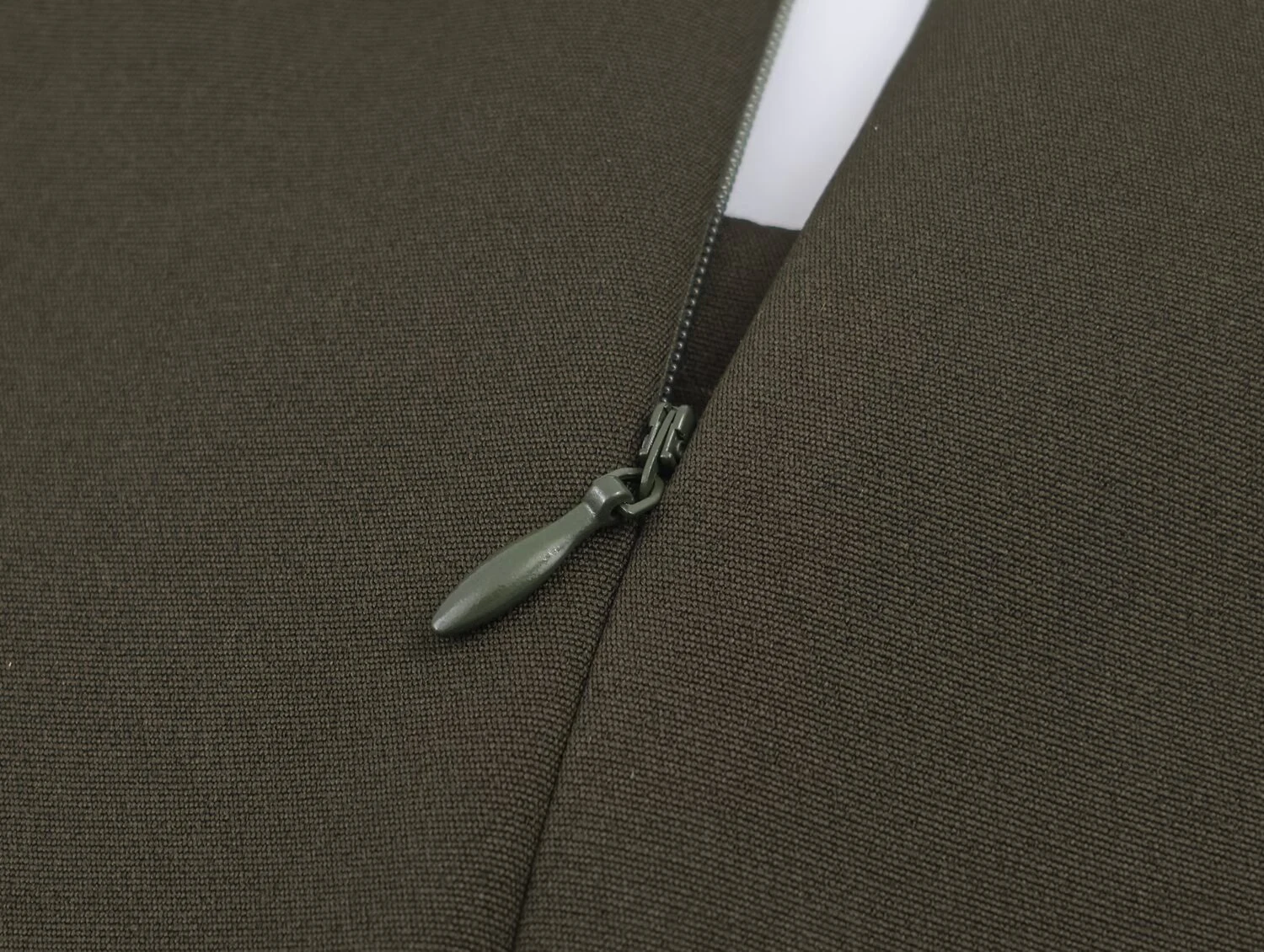 2025 Winter Women's Sleeveless Belted Midi Dress - Image 5