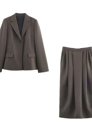 Women’s Mid-Length Jacket & Mid-Waist Pleated Skirt