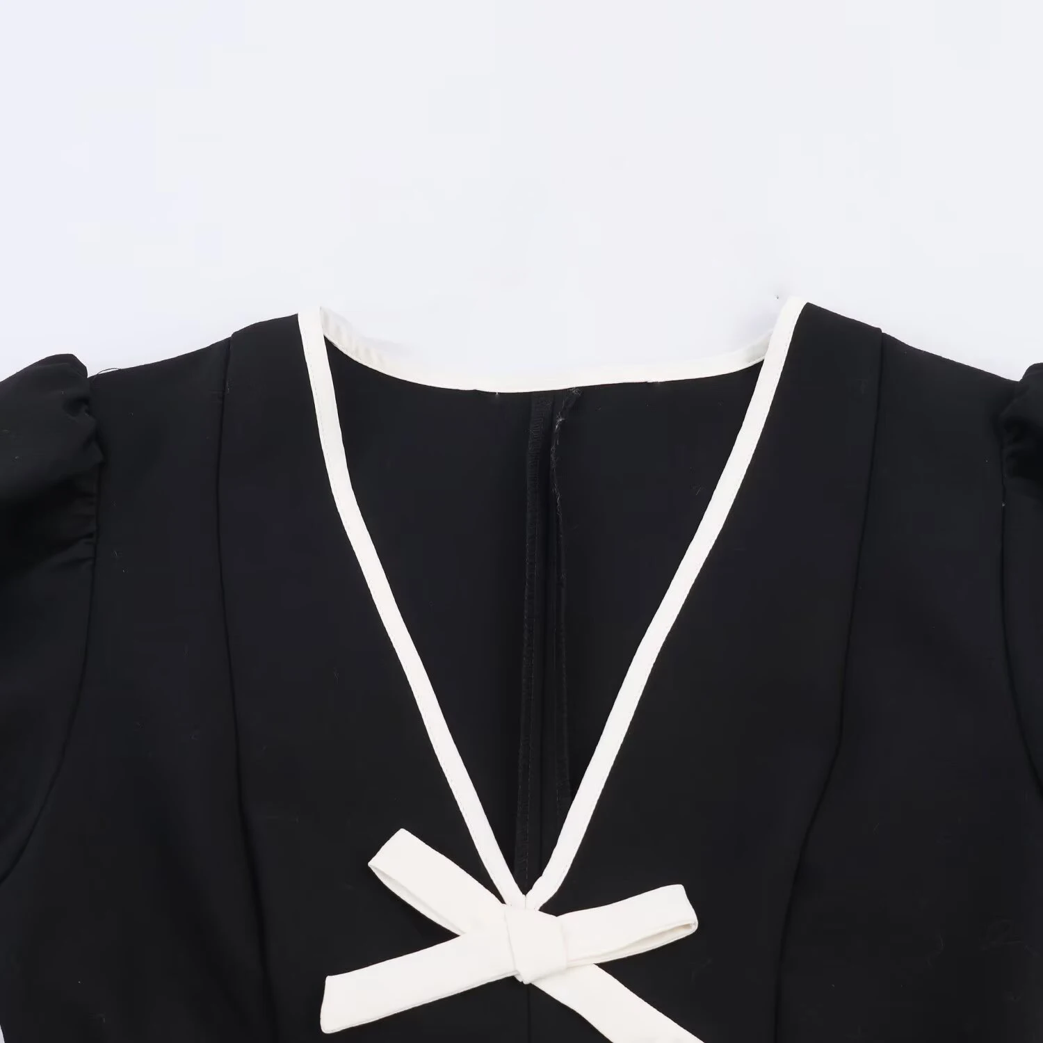 Women’s Winter Contrast Butterfly Bow Mini Dress - Image 3