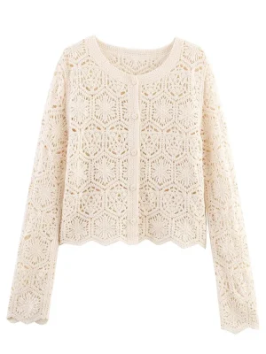 Round Neck Long Sleeve Knitted Sweater