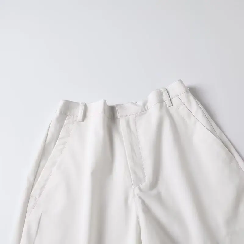 Women’s Pleated Waist Commuting Shorts - Image 5