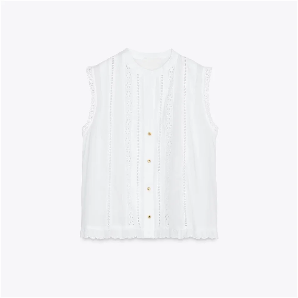 Women’s Lace Hollow Embroidered Sleeveless Tank - Image 3