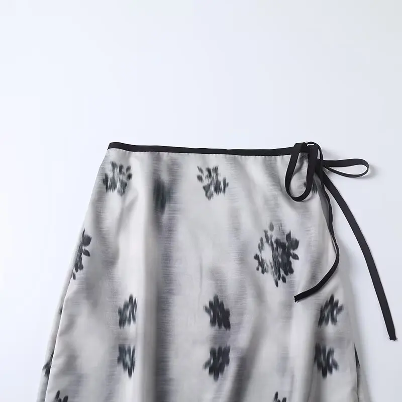 Women’s Blend Print Over-Knee Half Skirt with Knot Waist - Image 3