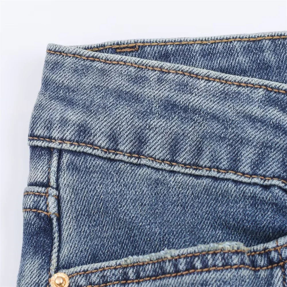 Women’s Mid-Waist A-Line Flared Jeans - Image 5