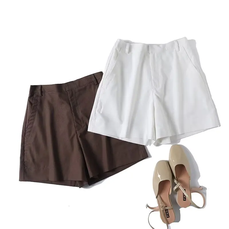 Women’s Pleated Waist Commuting Shorts