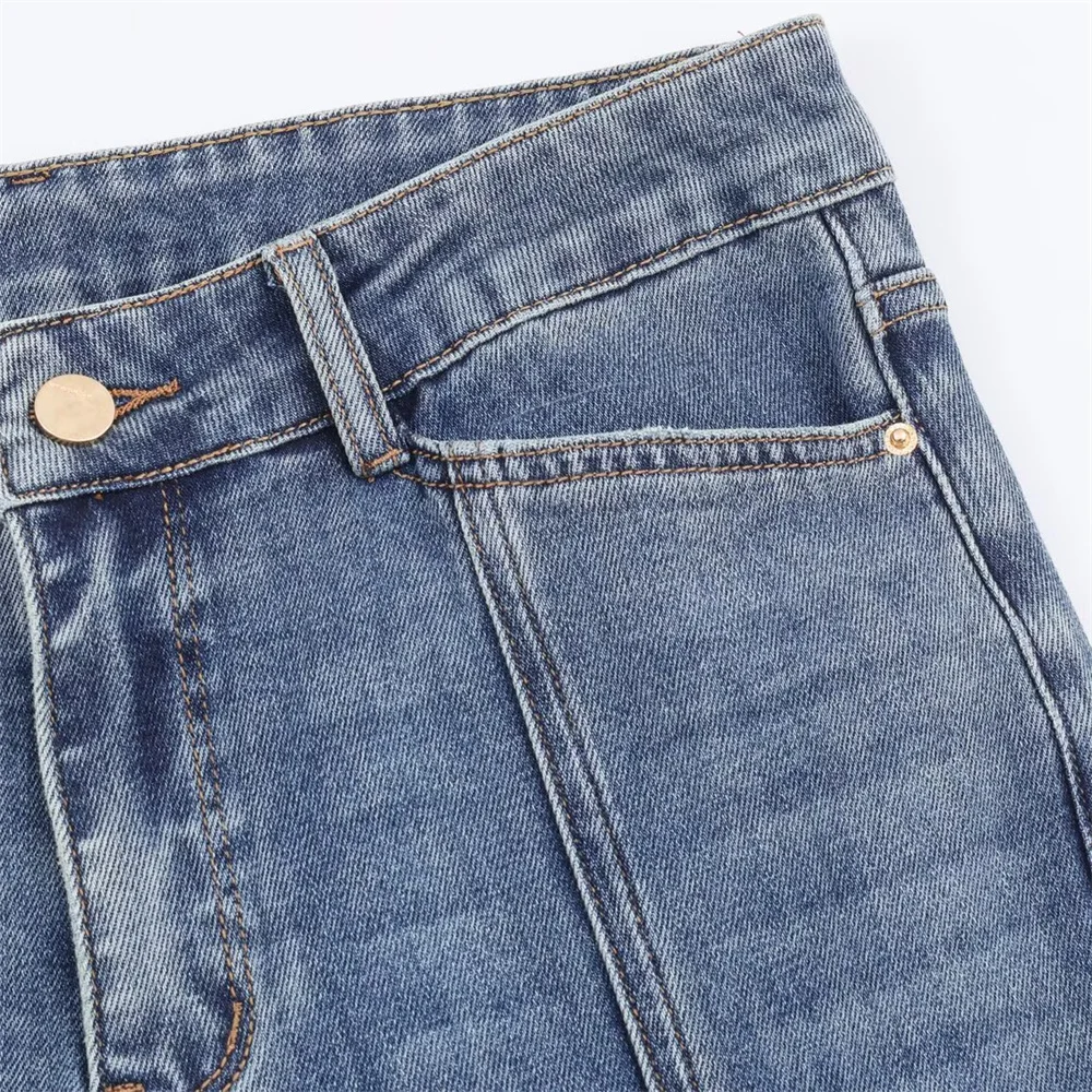 Women’s Mid-Waist A-Line Flared Jeans - Image 4