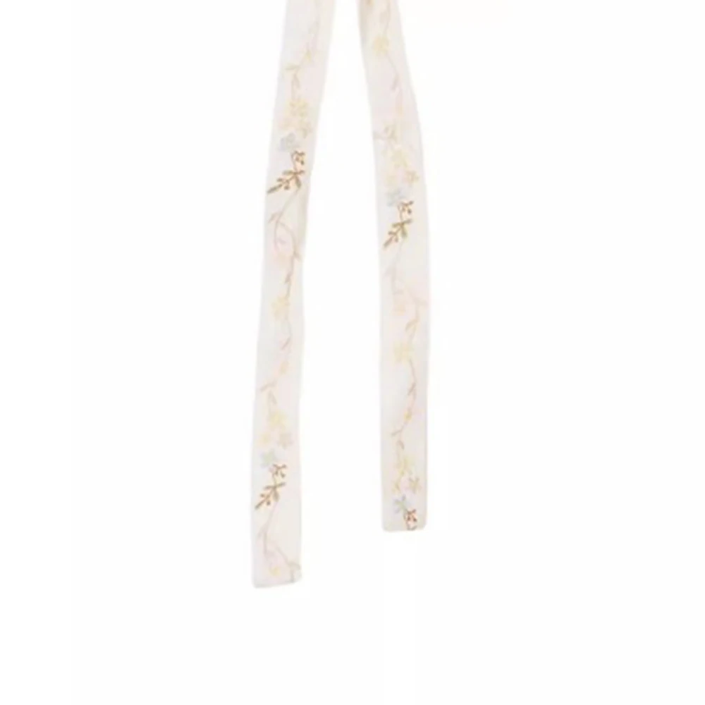 Fashionable Strap Tank Top with Flower Embroidery - Image 6