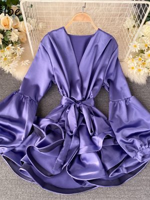 Elegant V-Neck Lantern Sleeve Party Dress