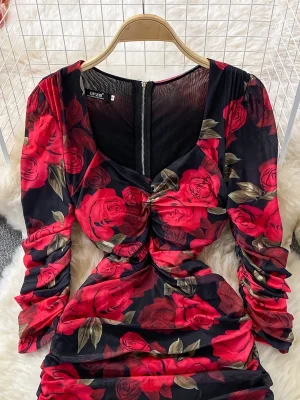 Rose Print Square Neck Pleated Dress